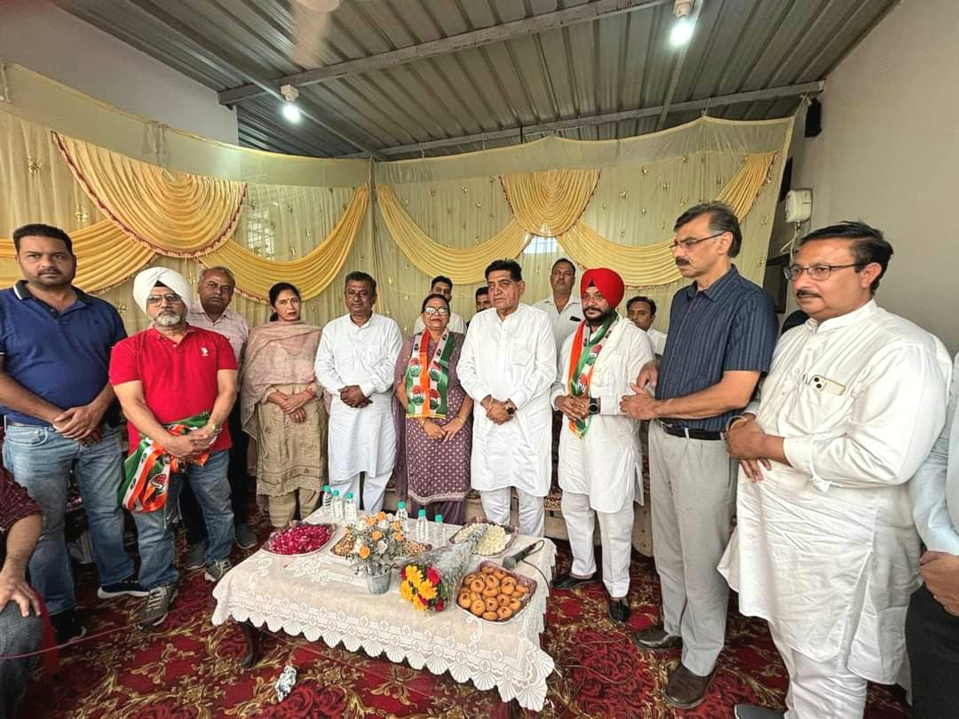 ਆਪ ਦੇ ਵਾਰਡ ਪ੍ਰਧਾਨ ਪੂਰਨ ਸਿੰਘ ਸਾਥੀਆਂ ਸਮੇਤ ਕਾਂਗਰਸ 'ਚ ਸ਼ਾਮਲ